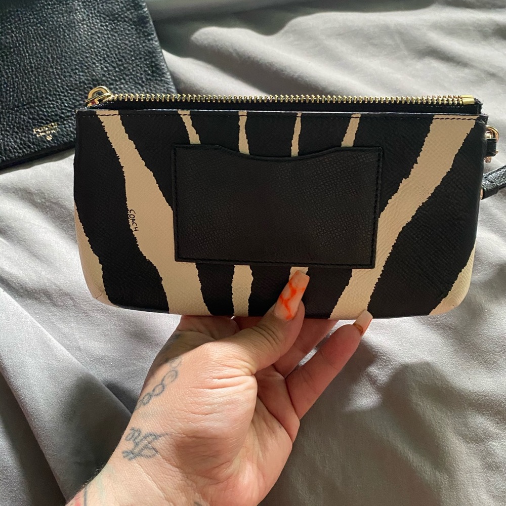 Coach wallet authentic